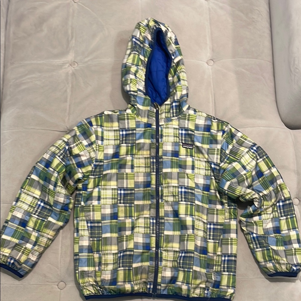 Vintage Patagonia Reversible Hooded Puffy ,Blue and Green Size Adult S or Kids M
